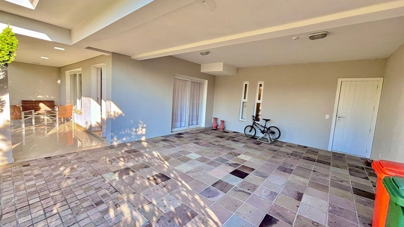 Sobrado 05 Dormitórios 02 suítes Condado de Capão Capão da Canoa: 5ª foto da galeria de imagens do imóvel