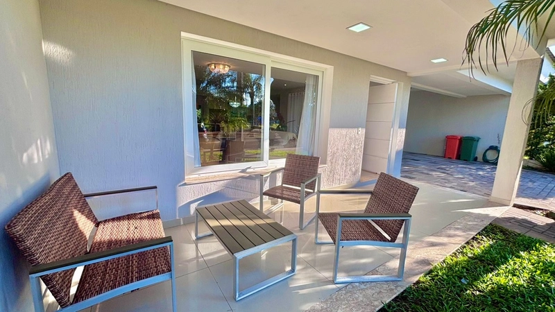 Sobrado 05 Dormitórios 02 suítes Condado de Capão Capão da Canoa: 4ª foto da galeria de imagens do imóvel