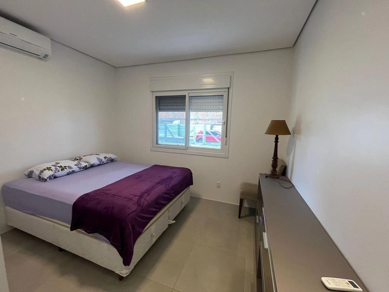 Casa climatizada com 3 dormitórios sendo uma suíte 03 quadras do mar: 8ª foto da galeria de imagens do imóvel