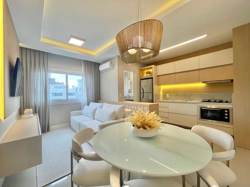 Apartamento 02 dormitórios Mobiliado e Decorado em Capão da Canoa: 1ª foto da galeria de imagens do imóvel