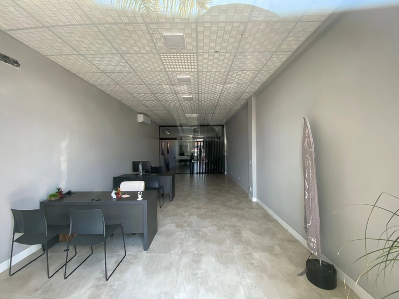 Loja Comercial com 90 metros privativos em Xangri-lá: 5ª foto da galeria de imagens do imóvel
