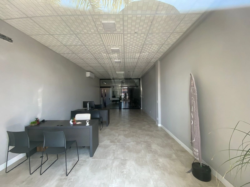 Loja Comercial com 90 metros privativos em Xangri-lá: 1ª foto da galeria de imagens do imóvel