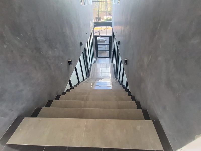 Excelente Prédio Comercial com ótima localização e fluxo de pessoas: 18ª foto da galeria de imagens do imóvel