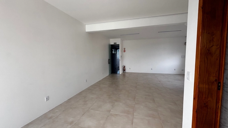 SALA COMERCIAL PARA LOCAÇÃO – CENTRO CAPÃO DA CANOA: 5ª foto da galeria de imagens do imóvel