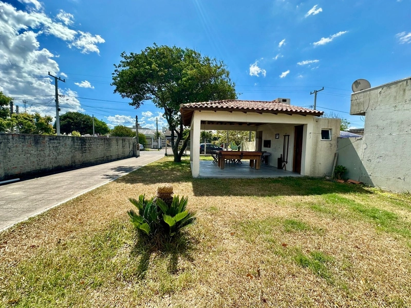 Casa amplo pátio, 02 dormitórios 01 suíte, quiosque com churrasqueira: 14ª foto da galeria de imagens do imóvel