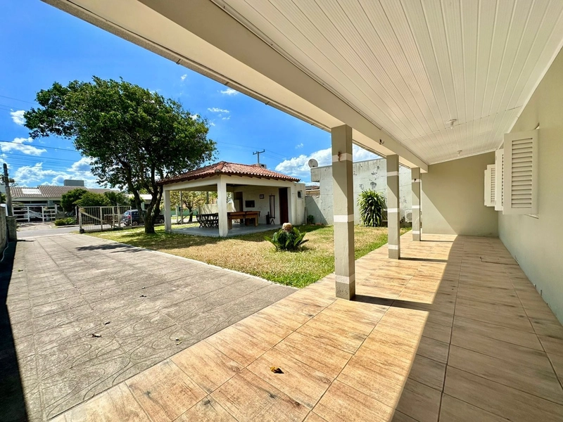 Casa amplo pátio, 02 dormitórios 01 suíte, quiosque com churrasqueira: 13ª foto da galeria de imagens do imóvel