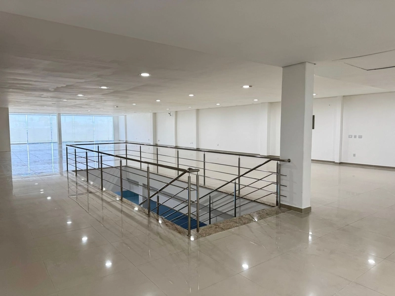 Prédio Comercial Avenida Paraguassu, com 1000m² Capão da Canoa: 2ª foto da galeria de imagens do imóvel