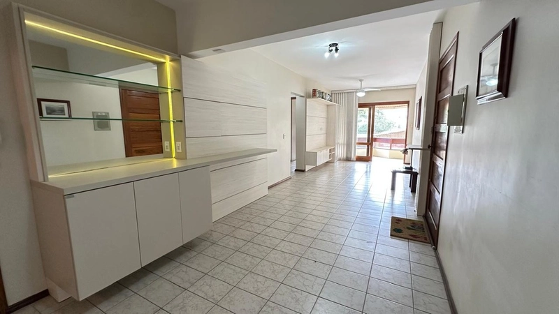APARTAMENTO DE FRENTE PARA PRAÇA FLÁVIO BOIANOVSKI: 10ª foto da galeria de imagens do imóvel