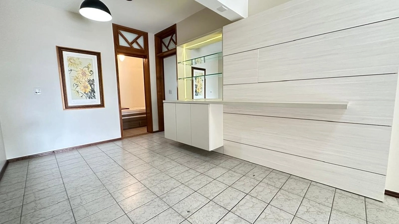 APARTAMENTO DE FRENTE PARA PRAÇA FLÁVIO BOIANOVSKI: 9ª foto da galeria de imagens do imóvel