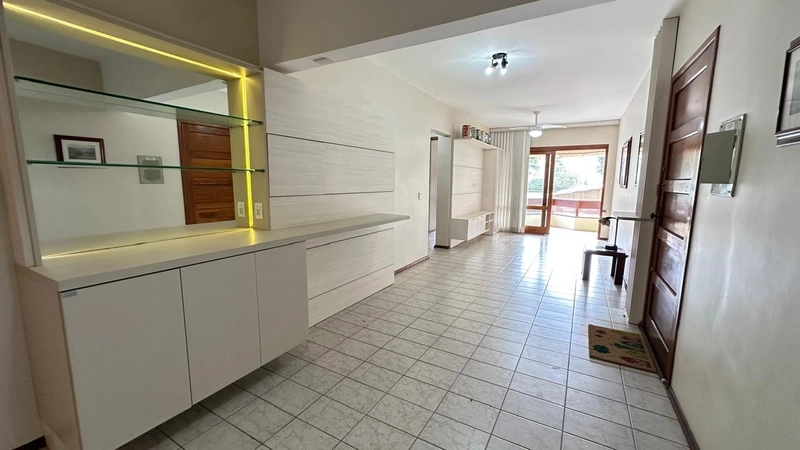 APARTAMENTO DE FRENTE PARA PRAÇA FLÁVIO BOIANOVSKI: 2ª foto da galeria de imagens do imóvel