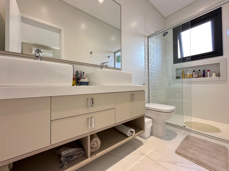 Casas em condomínio 4 suítes, centro de Xangri-lá, Quintas do Lago.: 17ª foto da galeria de imagens do imóvel