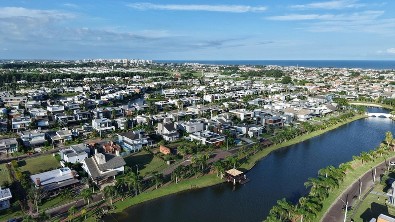 Casas em condomínio 4 suítes, centro de Xangri-lá, Quintas do Lago.: 30ª foto da galeria de imagens do imóvel