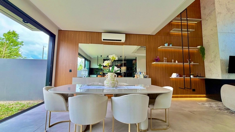 Sobrado Mobiliado 04 Suites Condomínio Sunset Xangrilá Centro: 10ª foto da galeria de imagens do imóvel