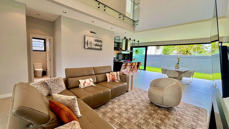 Sobrado Mobiliado 04 Suites Condomínio Sunset Xangrilá Centro: 3ª foto da galeria de imagens do imóvel