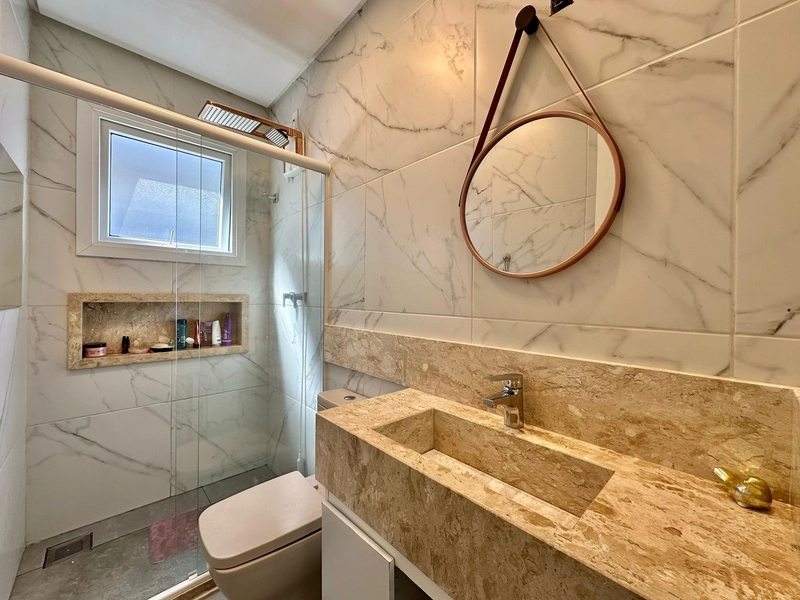 Casa 3 Dormitórios com piscina: 13ª foto da galeria de imagens do imóvel