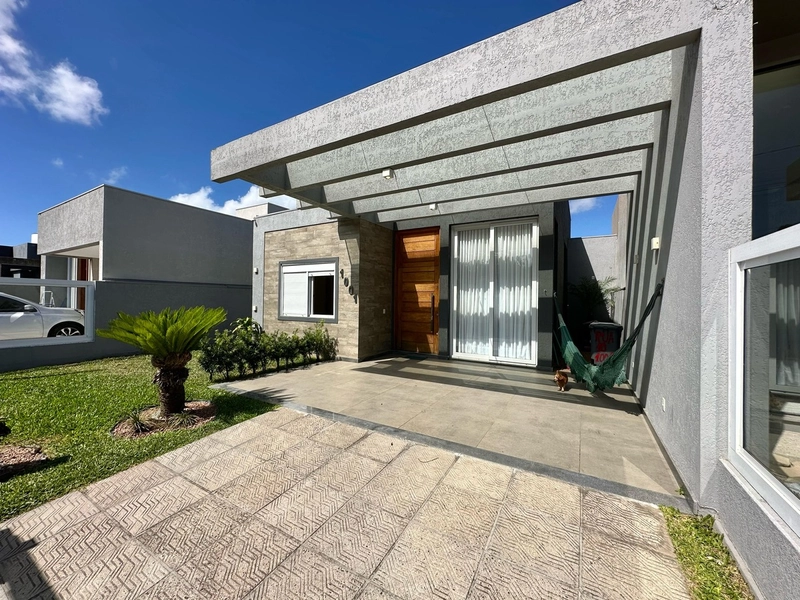 Casa 3 Dormitórios com piscina: 21ª foto da galeria de imagens do imóvel