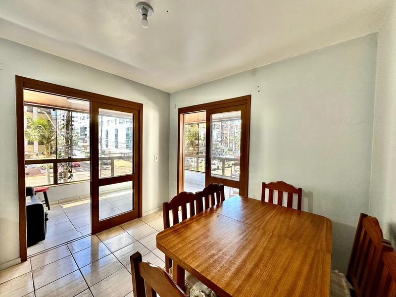 Apartamento com Sacada de frente no centro.: 6ª foto da galeria de imagens do imóvel