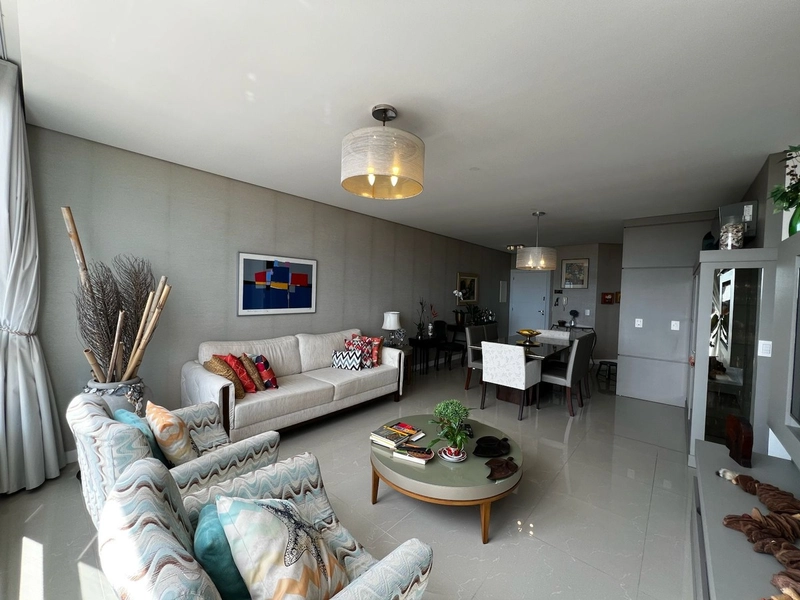 Apartamento 3 Dormitórios