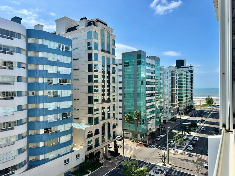 APARTAMENTO À VENDA COM VISTA PARA O MAR: 9ª foto da galeria de imagens do imóvel