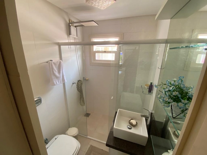 LINDA CASA COM PISCINA - 4 QUARTOS: 12ª foto da galeria de imagens do imóvel
