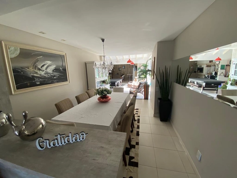 LINDA CASA COM PISCINA - 4 QUARTOS: 21ª foto da galeria de imagens do imóvel