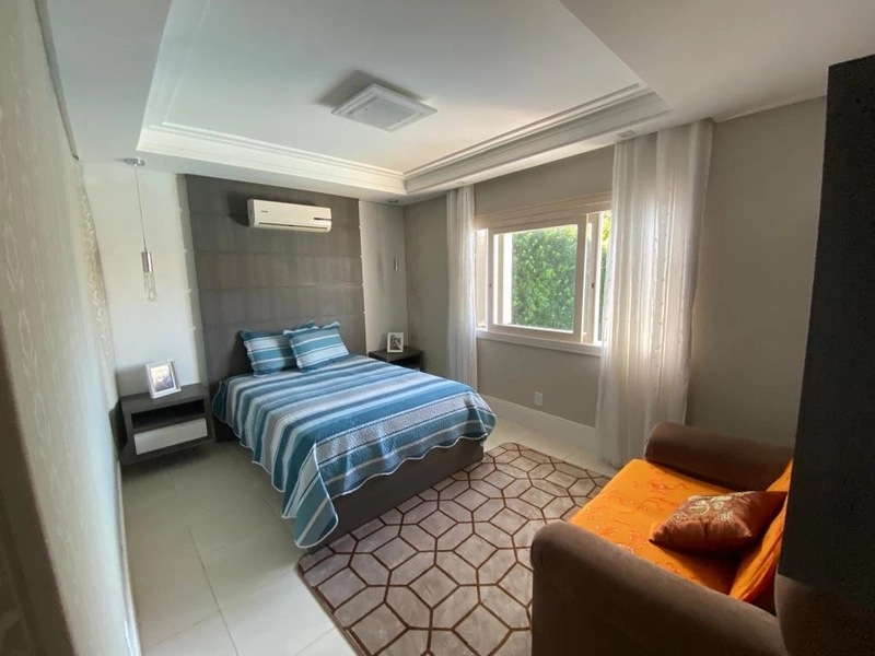 LINDA CASA COM PISCINA - 4 QUARTOS: 18ª foto da galeria de imagens do imóvel