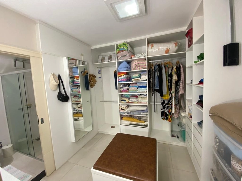 LINDA CASA COM PISCINA - 4 QUARTOS: 17ª foto da galeria de imagens do imóvel