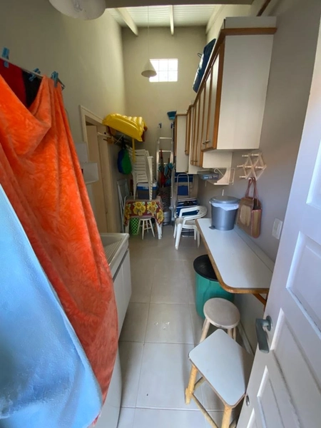 LINDA CASA COM PISCINA - 4 QUARTOS: 5ª foto da galeria de imagens do imóvel