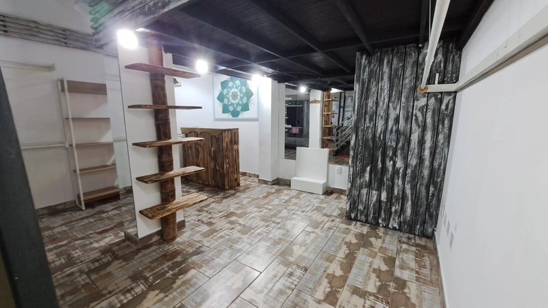 Loja comercial localizada no Shopping Sunset Boulevard Centro Capão: 11ª foto da galeria de imagens do imóvel