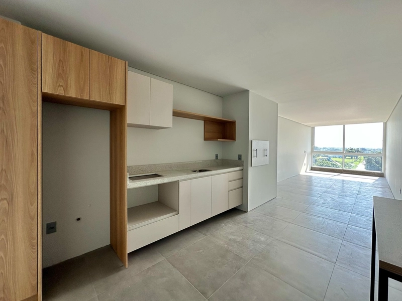 APARTAMENTO DE 2 DORMITÓRIOS C/ SUITE,  DE FRENTE PARA AVENIDA E LINDA: 2ª foto da galeria de imagens do imóvel