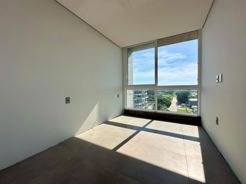 APARTAMENTO DE 2 DORMITÓRIOS C/ SUITE,  DE FRENTE PARA AVENIDA E LINDA: 12ª foto da galeria de imagens do imóvel