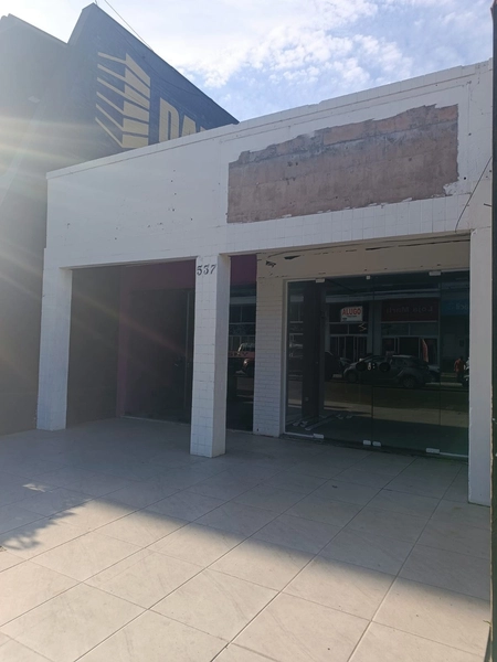 Loja comercial localizada na Avenida Rudá centro de Capão da Canoa!: 5ª foto da galeria de imagens do imóvel