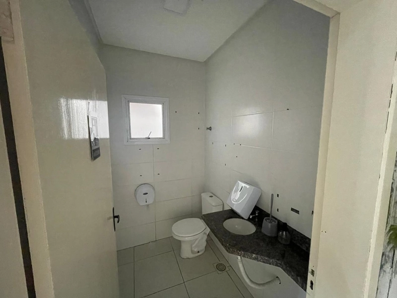 Loja comercial de esquina com 300m² ideal para Restaurante: 23ª foto da galeria de imagens do imóvel