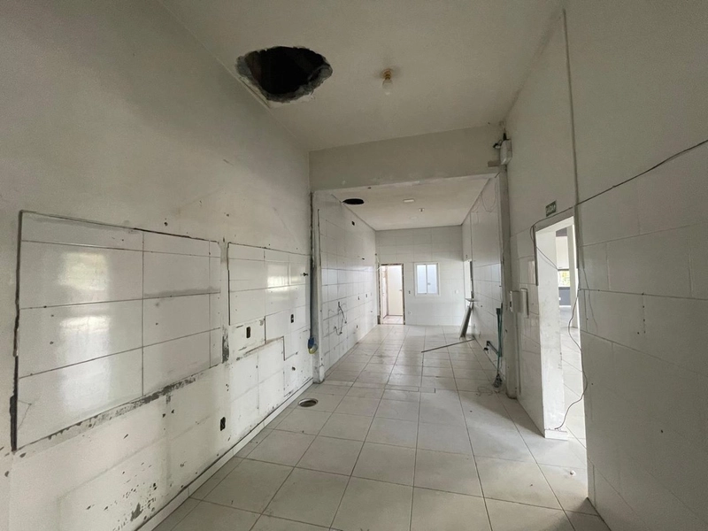 Loja comercial de esquina com 300m² ideal para Restaurante: 14ª foto da galeria de imagens do imóvel