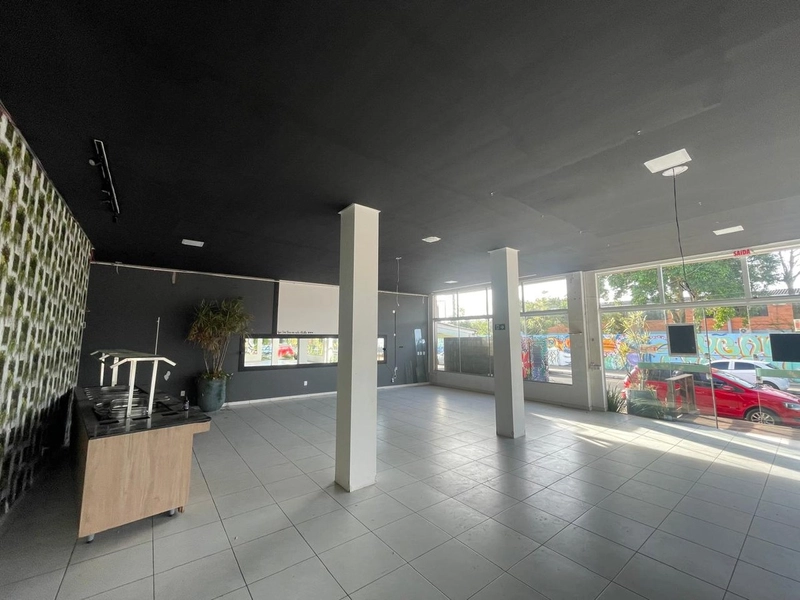 Loja comercial de esquina com 300m² ideal para Restaurante: 19ª foto da galeria de imagens do imóvel