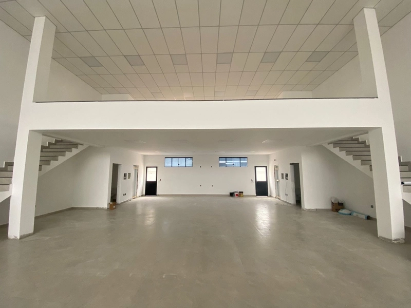 Prédio Comercial com 325 m² em excelente localização Capão da Canoa: 2ª foto da galeria de imagens do imóvel