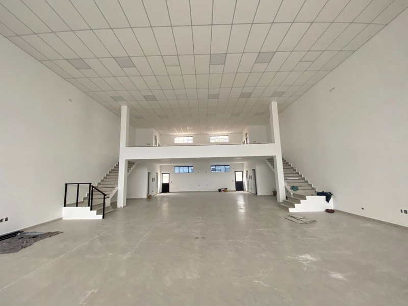 Prédio Comercial com 325 m² em excelente localização Capão da Canoa: 3ª foto da galeria de imagens do imóvel