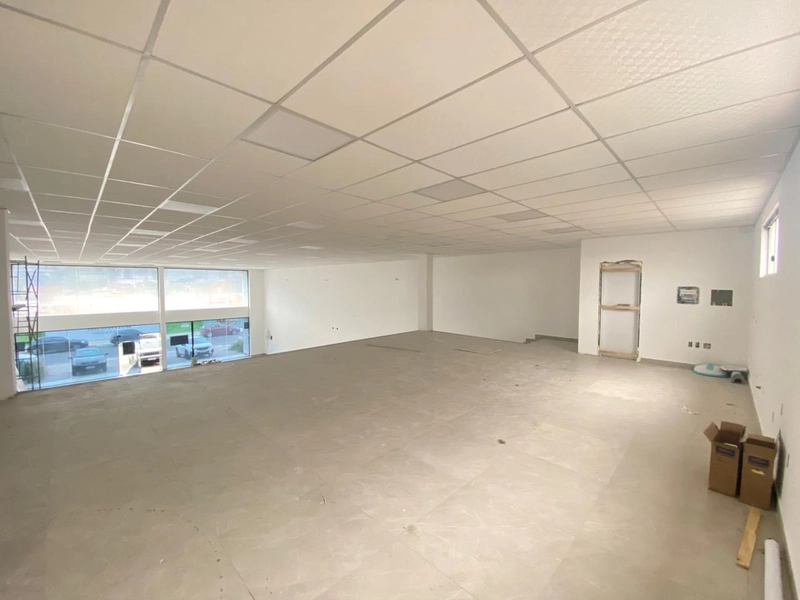 Prédio Comercial com 325 m² em excelente localização Capão da Canoa: 4ª foto da galeria de imagens do imóvel