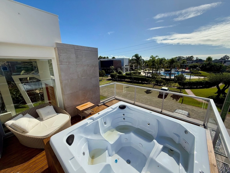 Sobrado a venda no Condomínio Capão Ilhas Resort em Capão da Canoa: 1ª foto da galeria de imagens do imóvel