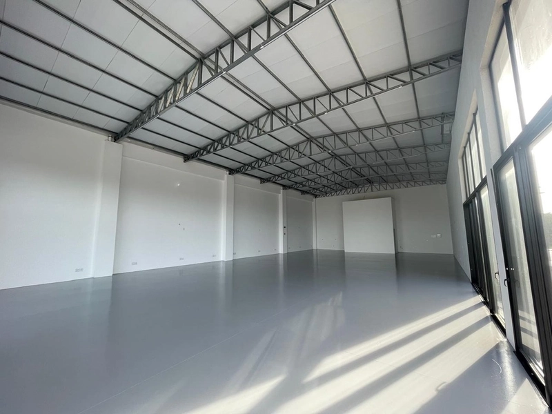 Pavilhão comercial, com 320 m² ideal para loja de Carros e Móveis: 5ª foto da galeria de imagens do imóvel