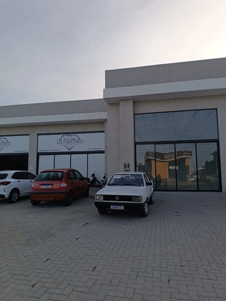 Pavilhão comercial, com 320 m² ideal para loja de Carros e Móveis: 15ª foto da galeria de imagens do imóvel