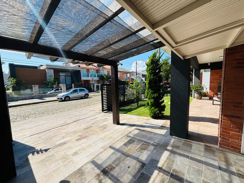 Excelente Casa à venda no centro da praia de Xangri-lá: 5ª foto da galeria de imagens do imóvel