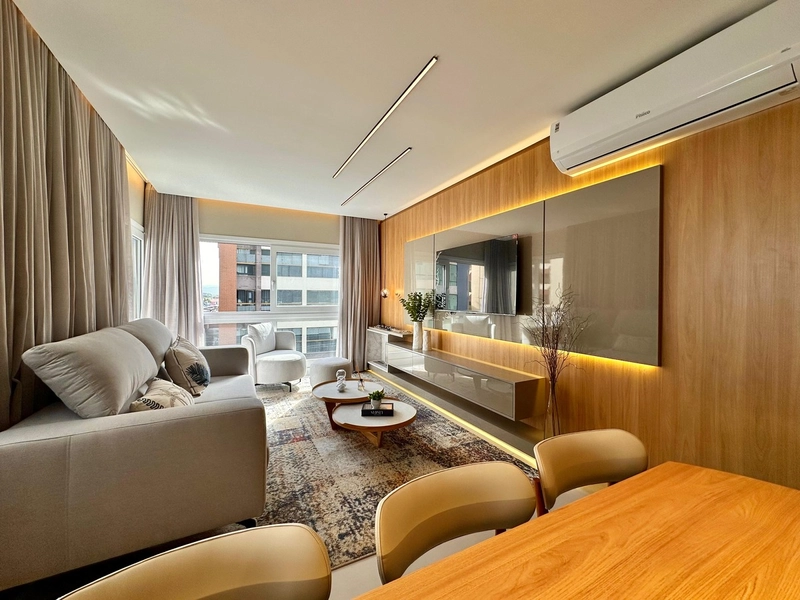 Apartamento 02 dormitórios junto a Praça Flávio Boianovski: 1ª foto da galeria de imagens do imóvel