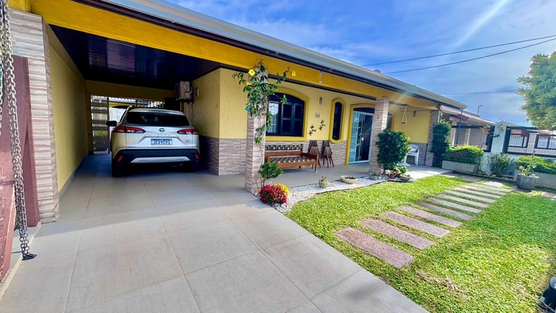 Casa 02 quadras do mar á venda em Atlântida Sul Osorio: 2ª foto da galeria de imagens do imóvel