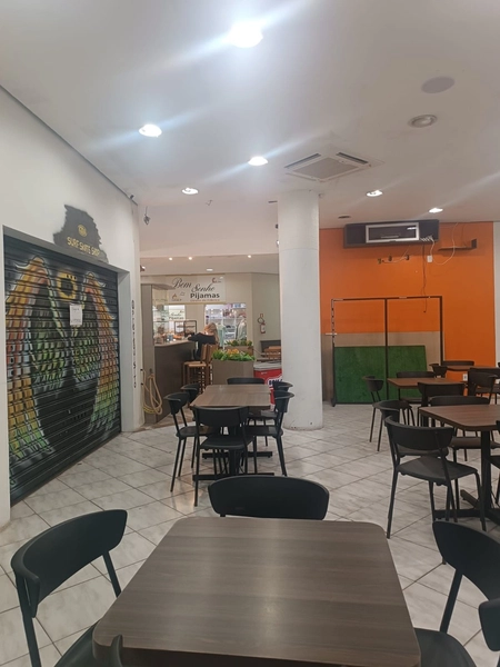 Loja comercial localizada no Shopping Sunset Boulevard no centro de Ca: 4ª foto da galeria de imagens do imóvel