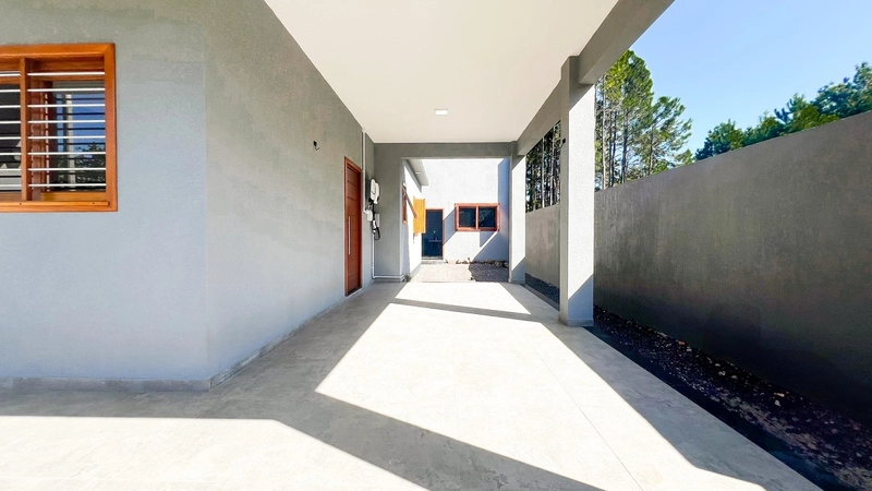 CASA À VENDA NO CAPÃO NOVO VILLAGE: 4ª foto da galeria de imagens do imóvel