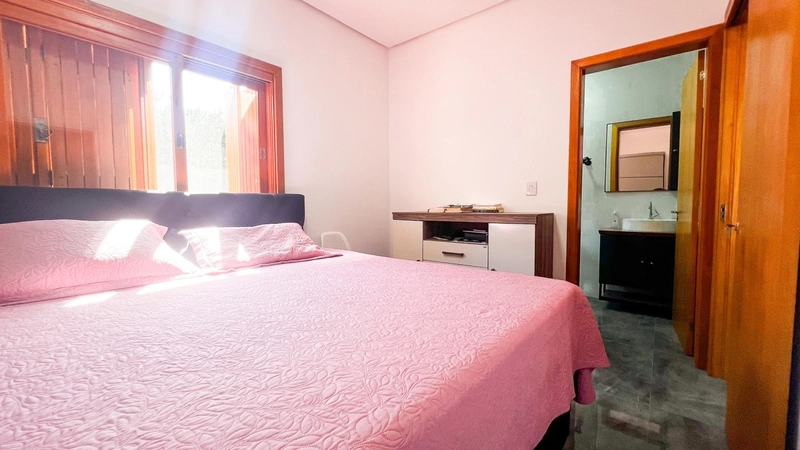CASA À VENDA NO CAPÃO NOVO VILLAGE: 12ª foto da galeria de imagens do imóvel