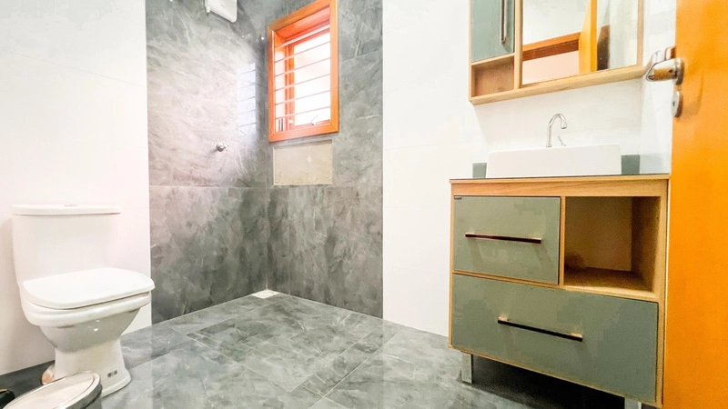CASA À VENDA NO CAPÃO NOVO VILLAGE: 8ª foto da galeria de imagens do imóvel