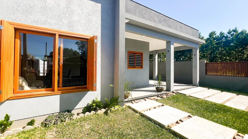 CASA À VENDA NO CAPÃO NOVO VILLAGE: 2ª foto da galeria de imagens do imóvel