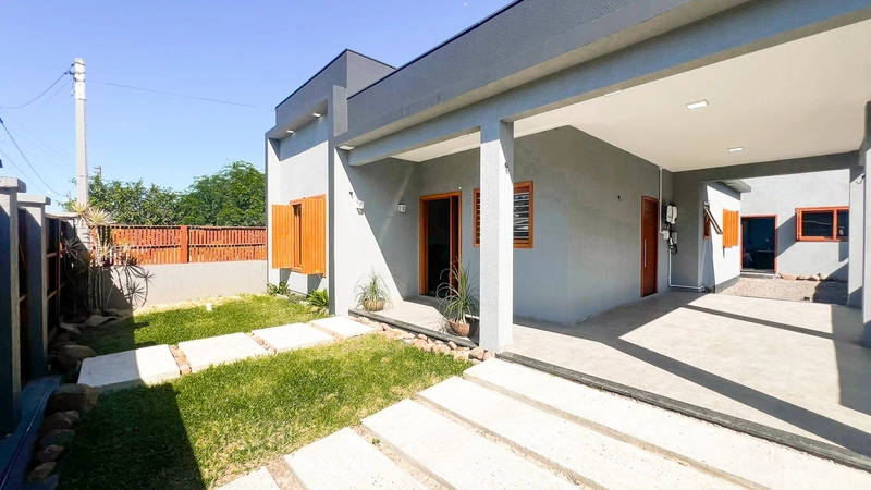 CASA À VENDA NO CAPÃO NOVO VILLAGE: 1ª foto da galeria de imagens do imóvel